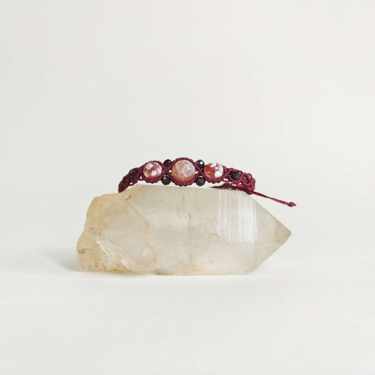 Tűzachát - Gránát Makramé karkötő