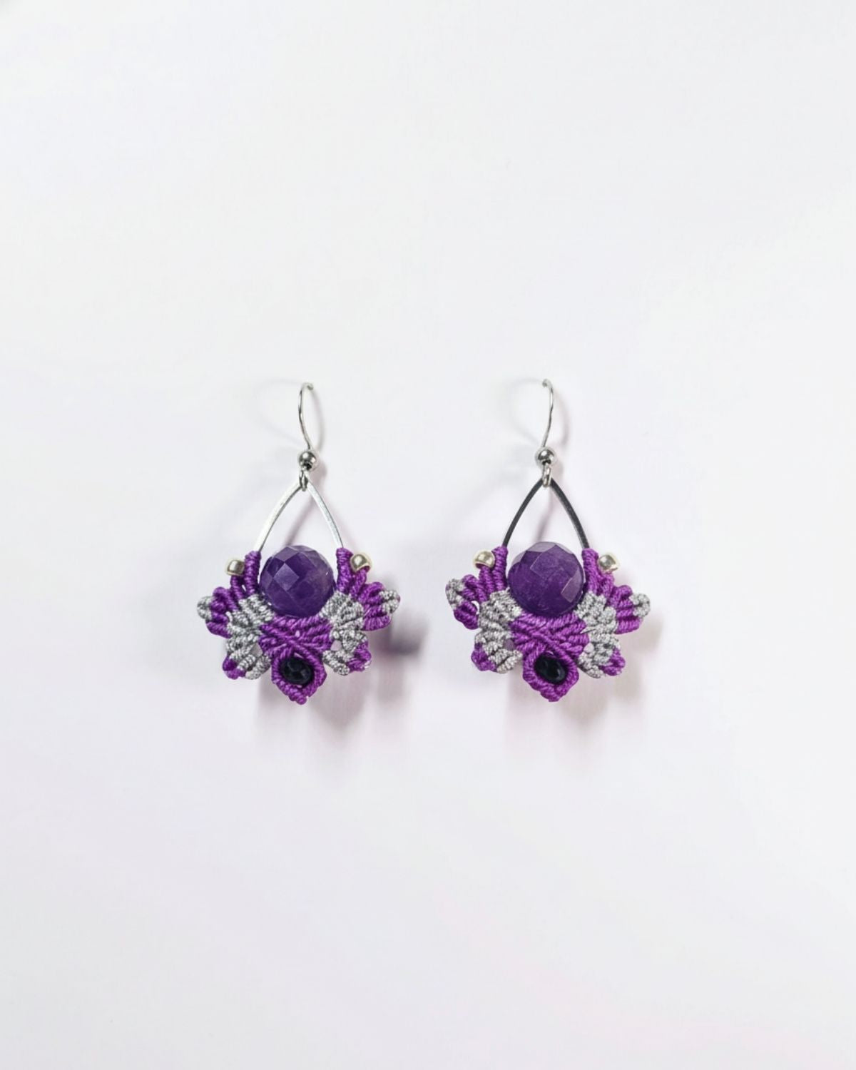 Ezüst-lila Nyx fülbevaló ametiszttel és acháttal