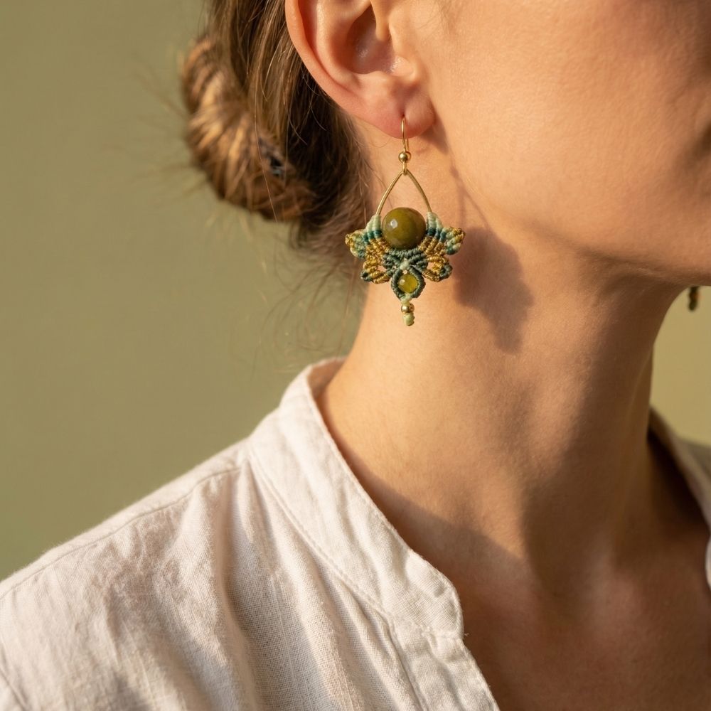Arany-zöld Nyx fülbevaló jáspissal és acháttal
