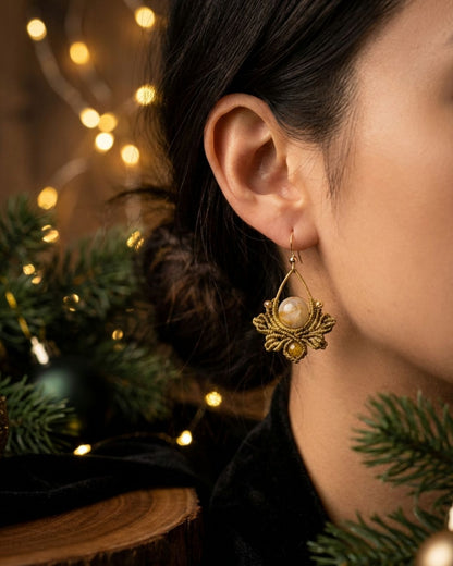 Zöld-arany Nyx fülbevaló prehnittel