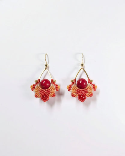Narancssárga Nyx fülbevaló korallal és acháttal