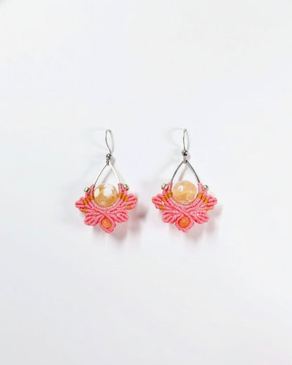 Rózsaszín Nyx fülbevaló tűzacháttal