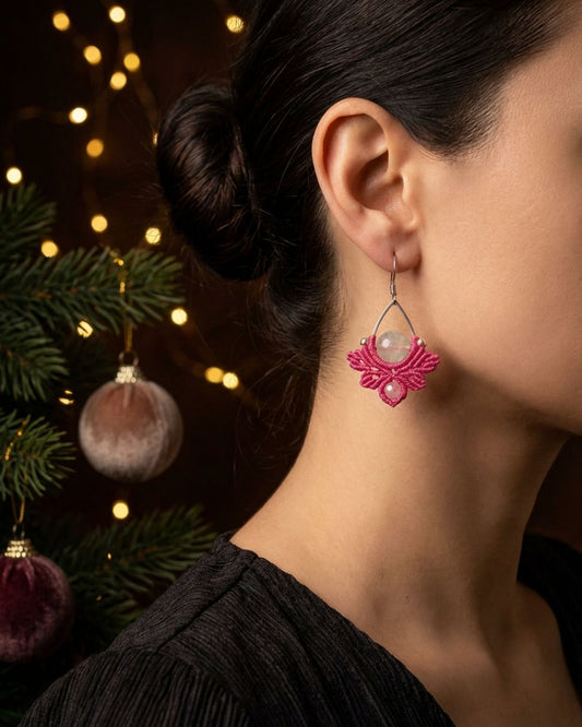 Magenta Nyx fülbevaló fluorittal